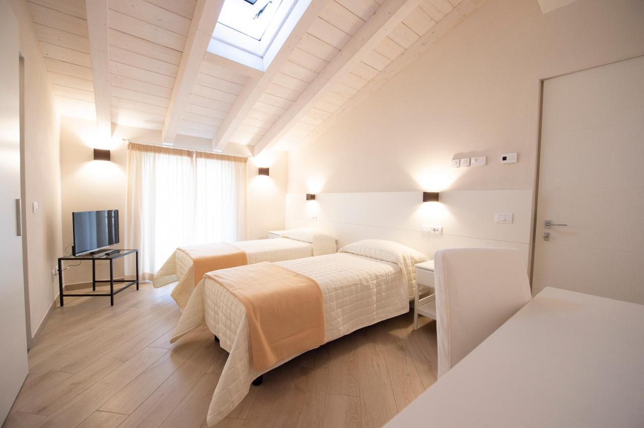 Villino Micol Camere A Due Passi Dal Mare Marina Di Carrara Dış mekan fotoğraf