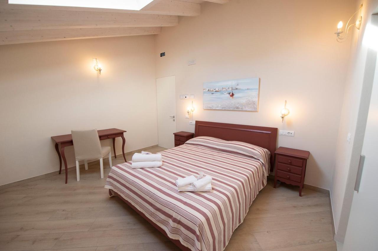 Villino Micol Camere A Due Passi Dal Mare Marina Di Carrara Dış mekan fotoğraf