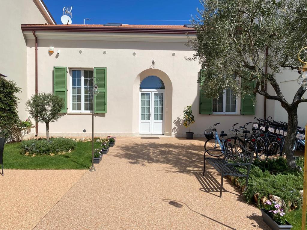 Villino Micol Camere A Due Passi Dal Mare Marina Di Carrara Dış mekan fotoğraf