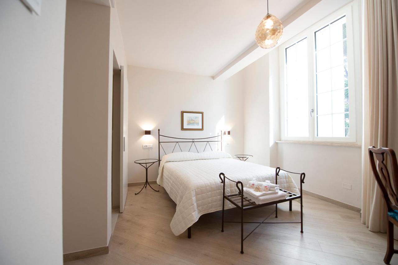 Villino Micol Camere A Due Passi Dal Mare Marina Di Carrara Dış mekan fotoğraf